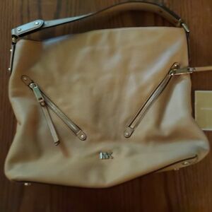 Michael Kors Beige Leather Shoulder Bag